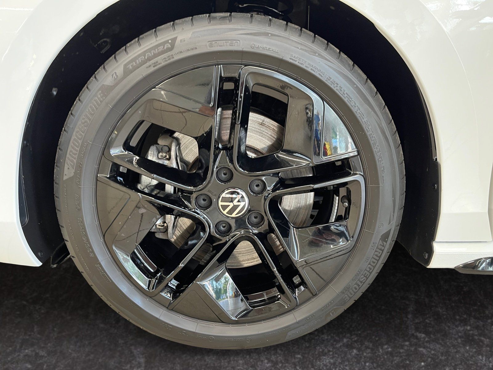 Volkswagen Passat Variant R-Line 2.0 TDI DSG 4Motion AHK DC