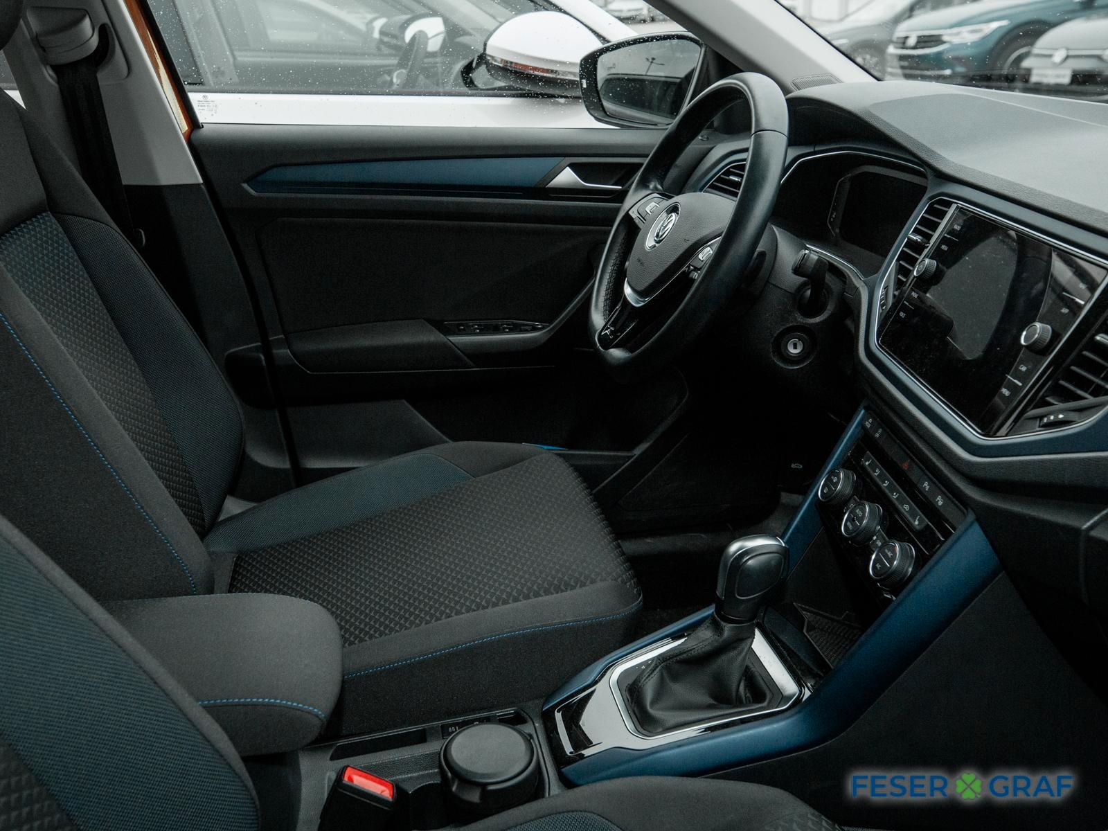 Volkswagen T-Roc 1.5 TSI United DSG - Samsaru's Car Outlet