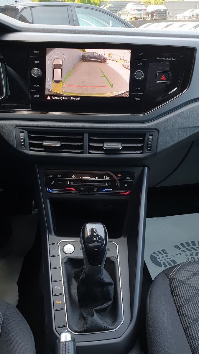 Volkswagen Taigo 1.5 TSI DSG R-Line - Samsaru's Car Outlet