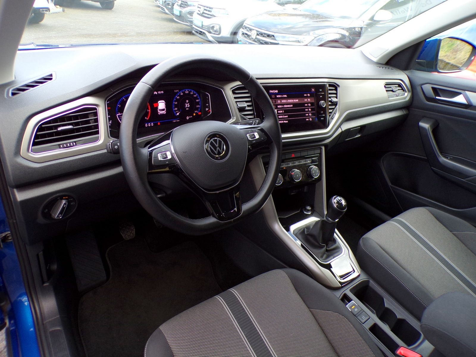 Volkswagen T-ROC 1.0 TSI STYLE - Samsaru's Car Outlet