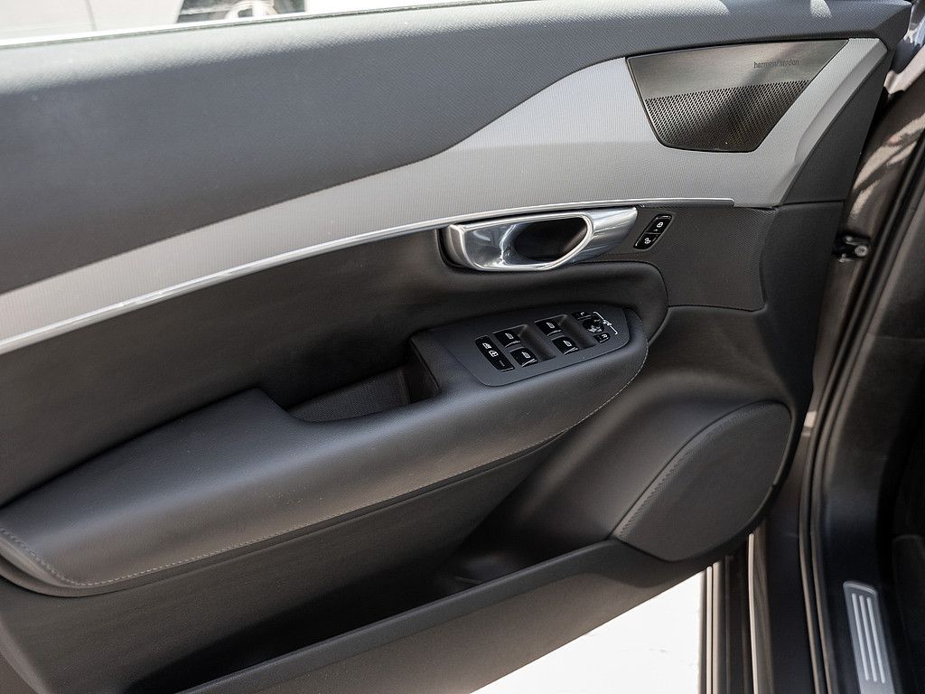 Volvo XC90 T8 AWD Core AHK RÜCKFAHRKAMERA H/K