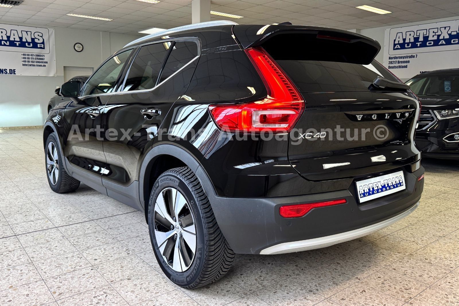 Volvo XC40 T4 Recharge Plug-In Hybrid /NAV/SHZ/AHK/ACC