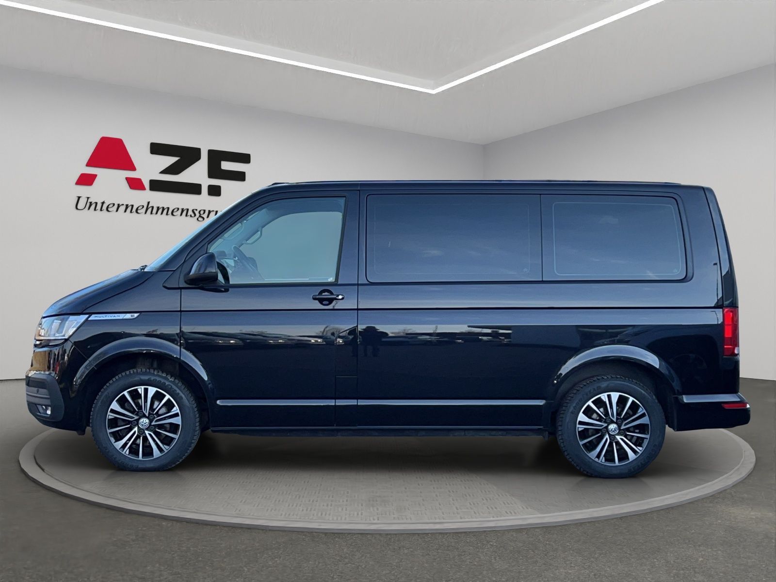 Volkswagen T6.1 Multivan 2.0 TDI DSG Comfortline - Samsaru's Car Outlet