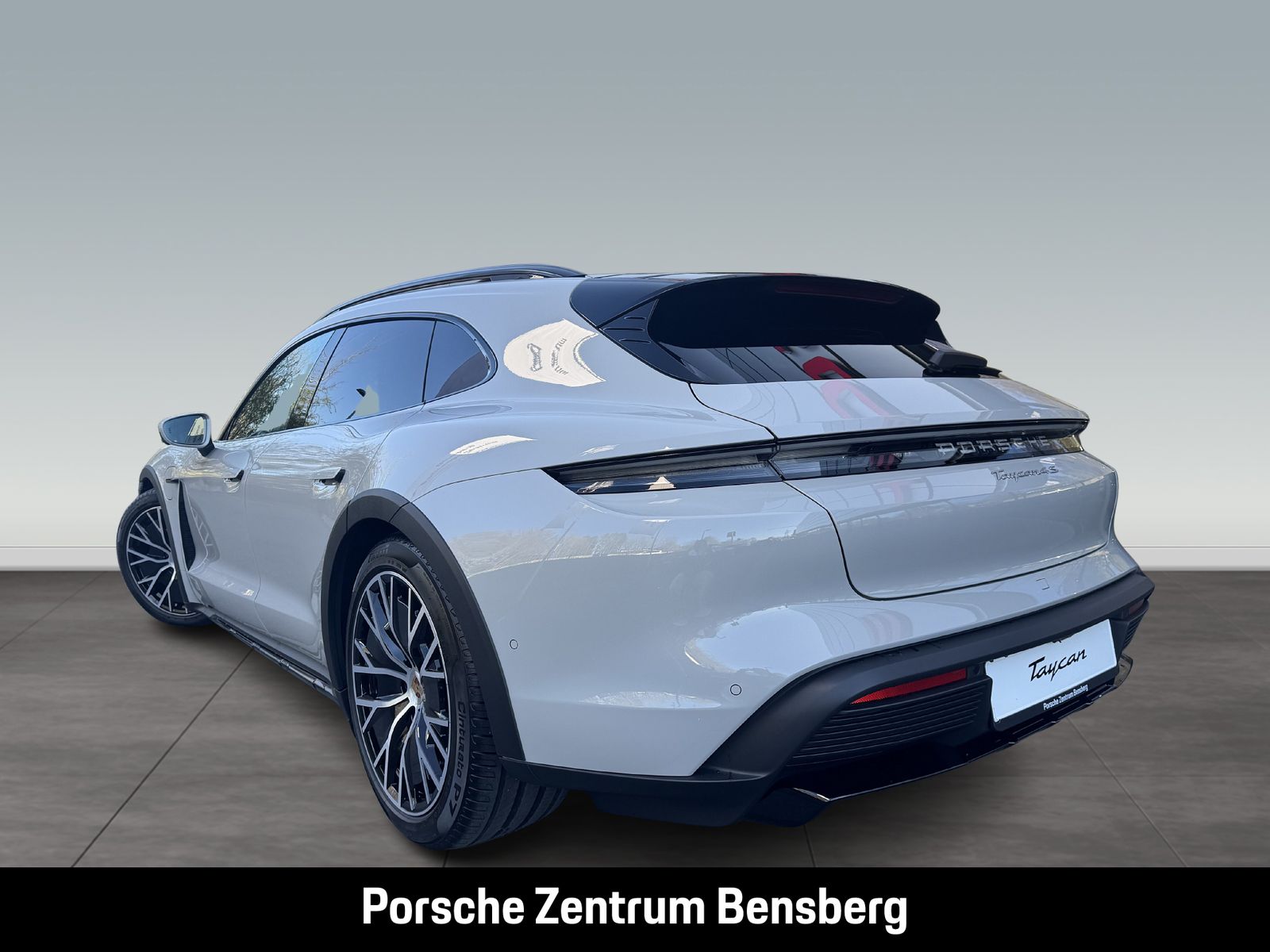 Porsche Taycan 4S Cross Turismo