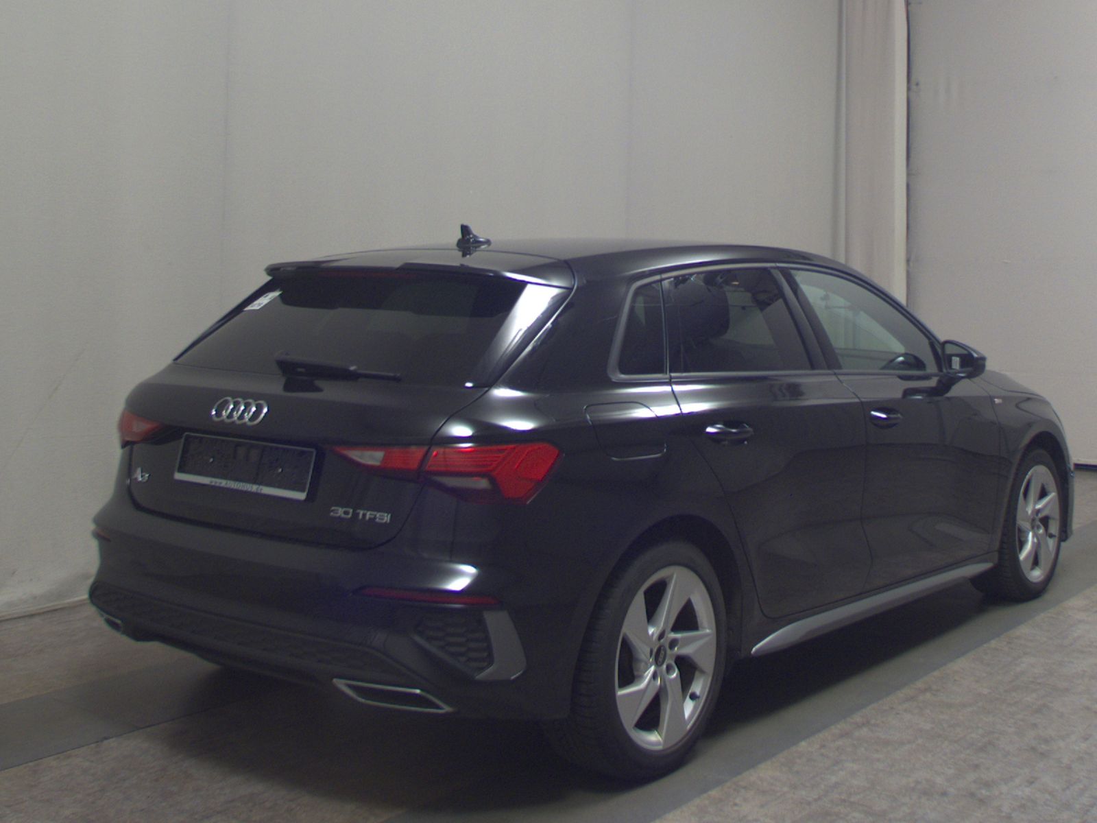 Audi A3 SB 30 TFSI S-Line Navi LED ACC vc Shz