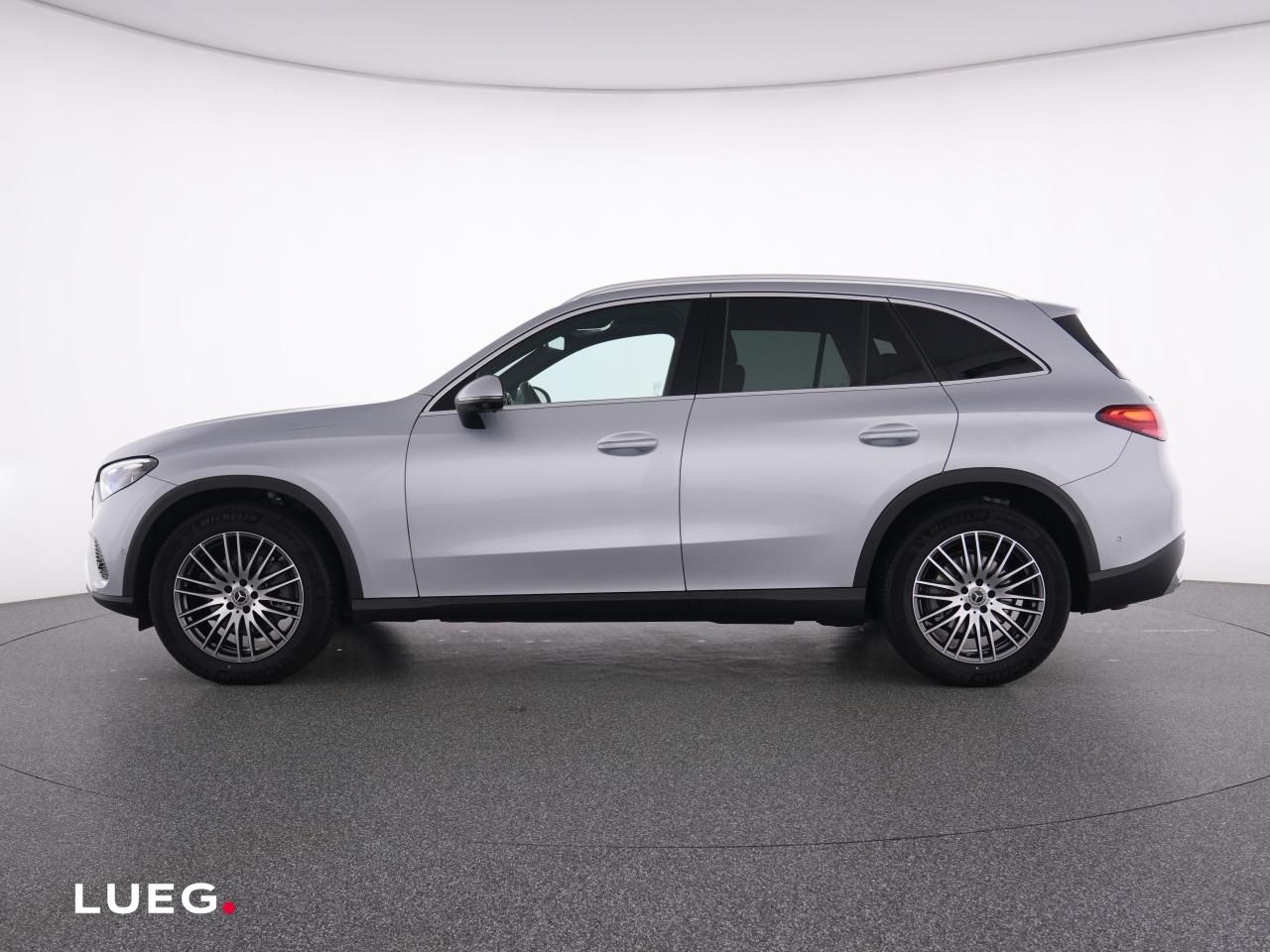 Mercedes-Benz GLC 220 d 4M AVANTGARDE+19''+PANO+AHK+DIG.LIGHT+