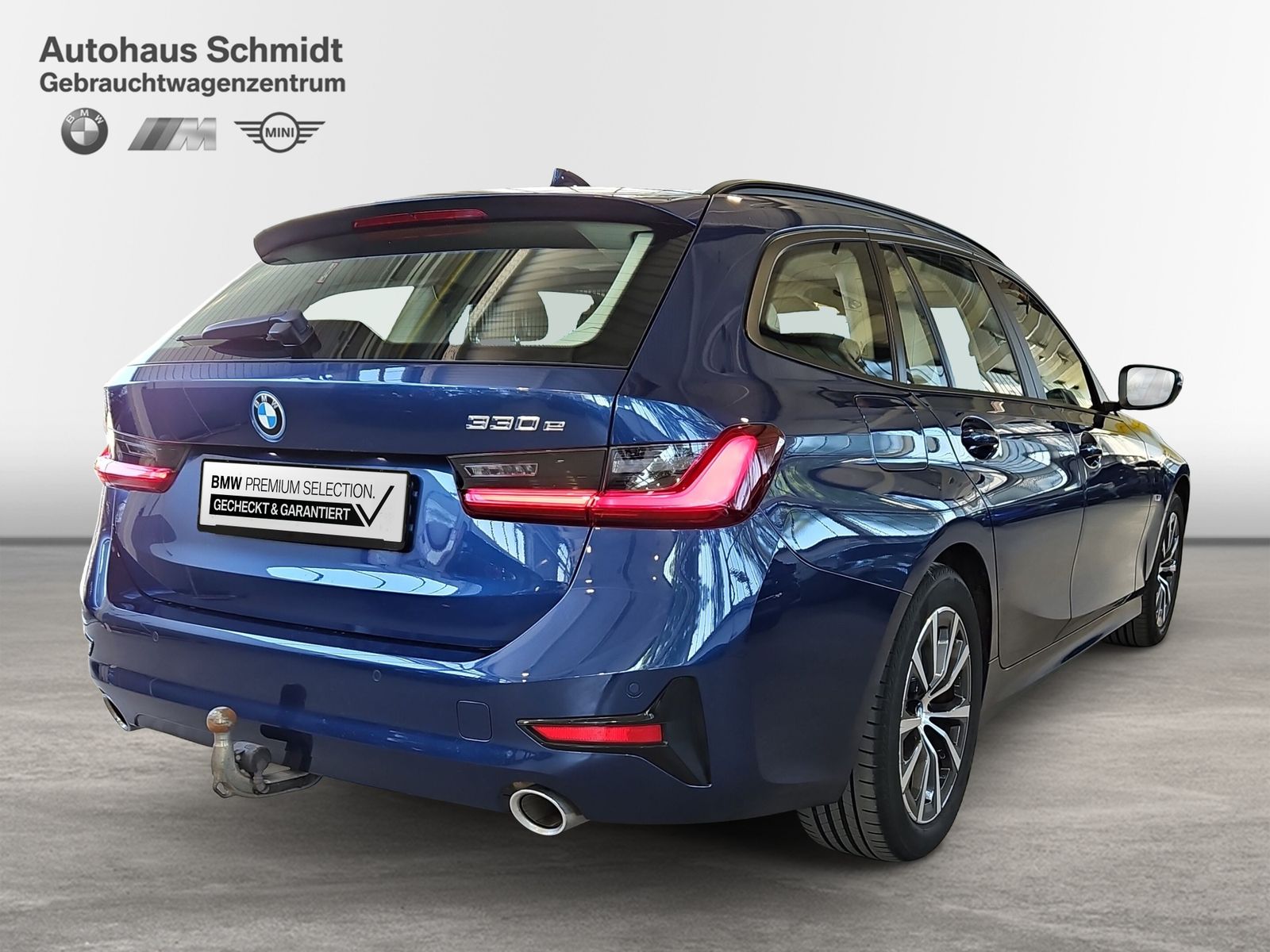 BMW 330e Touring Advantage - Samsaru's Car Outlet
