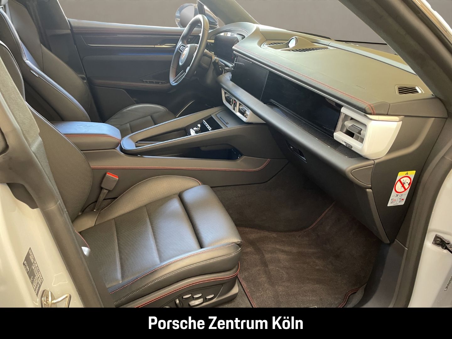 Porsche Macan 4S Burmester InnoDrive HA-Lenkung Head-Up