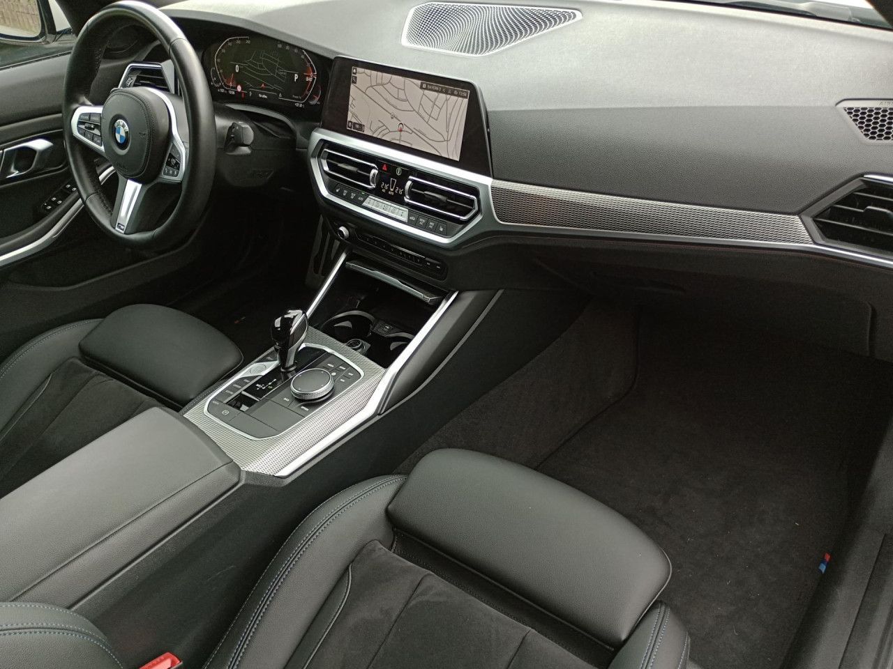 BMW 320i xDrive M Sport - Samsaru's Car Outlet