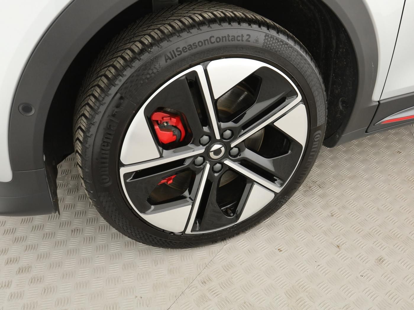 Smart #1 Brabus AWD (66kWh) 2xKlima 360 ACC AUT HUD LM