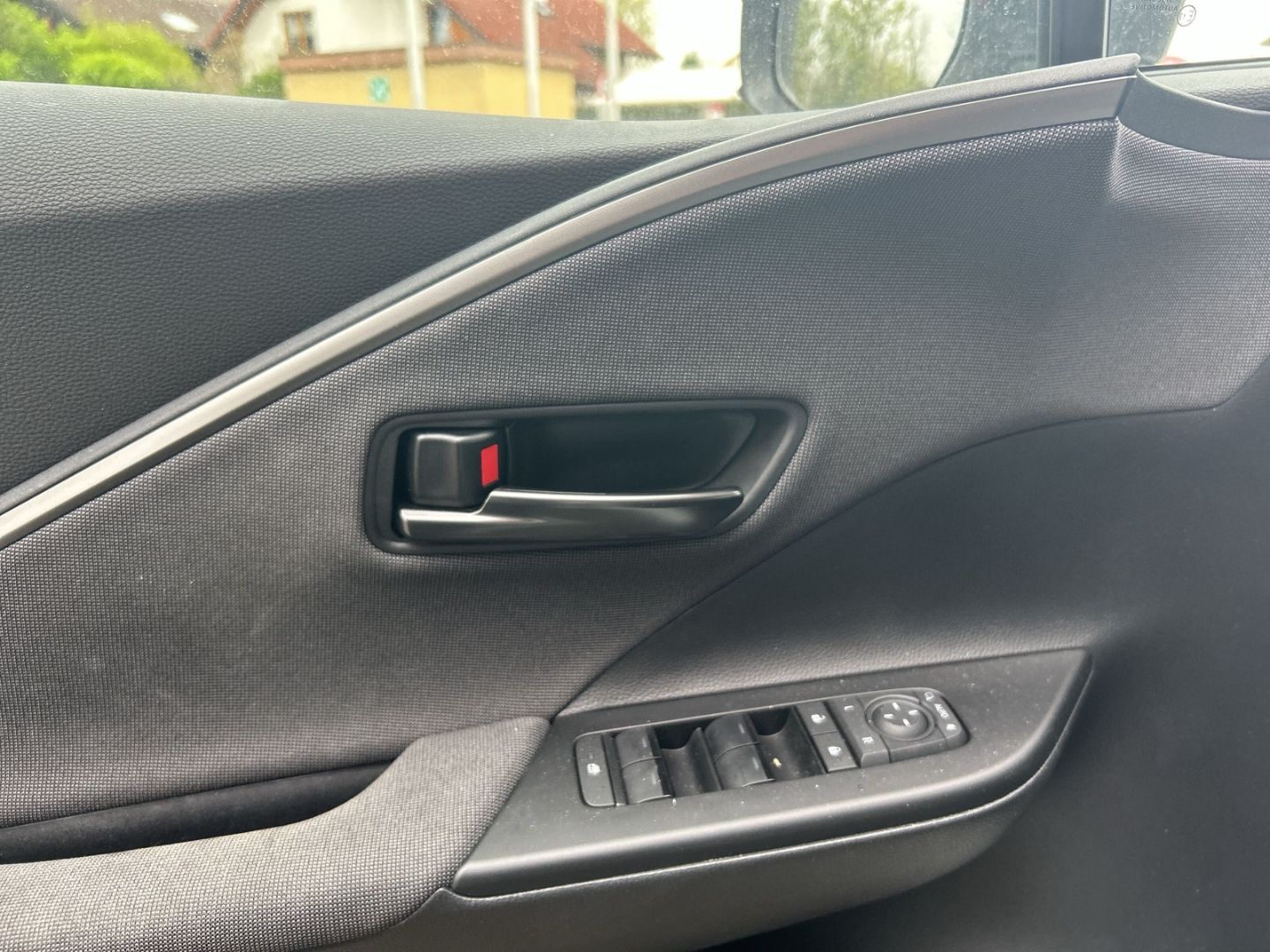 Toyota C-HR Plug-In Hybrid FWD Team Deutschland Navi LE
