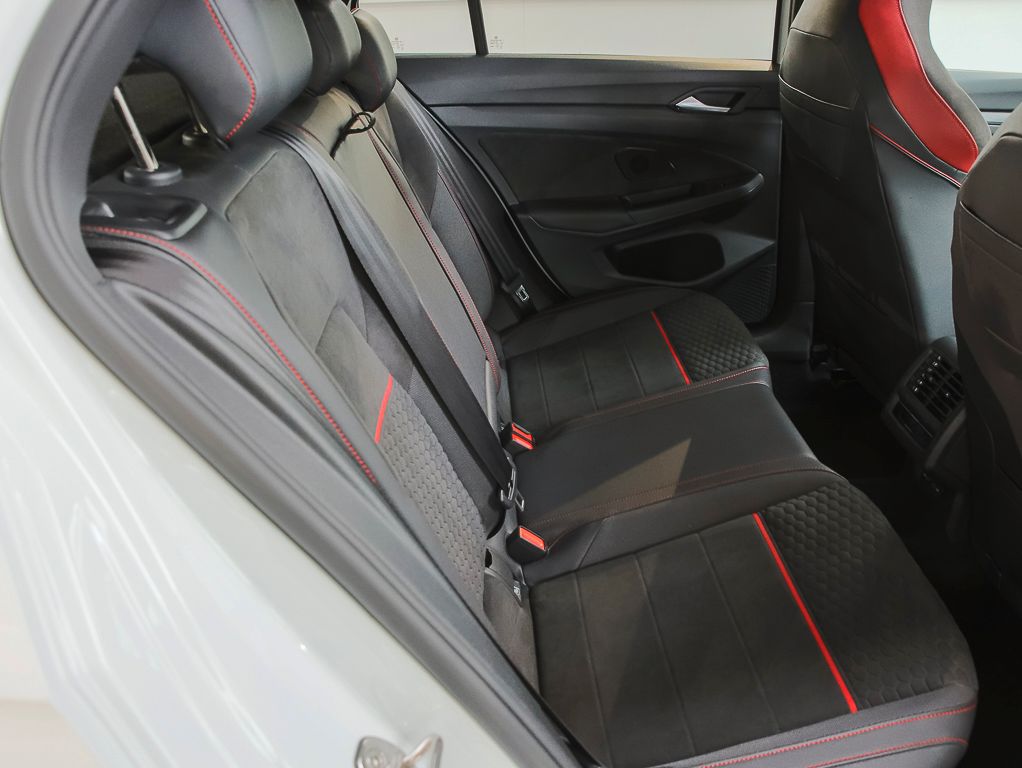 Volkswagen Golf VIII GTI Clubsport 2.0 TSI DSG - Samsaru's Car Outlet