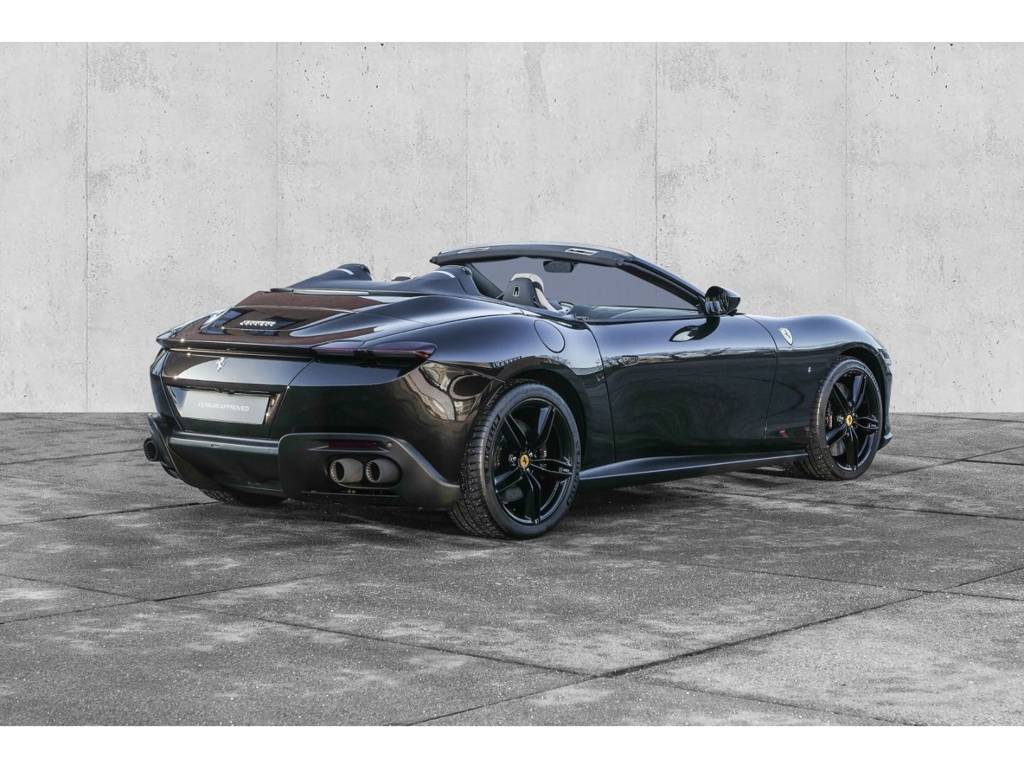 Ferrari Roma Spider - Samsaru's Car Outlet