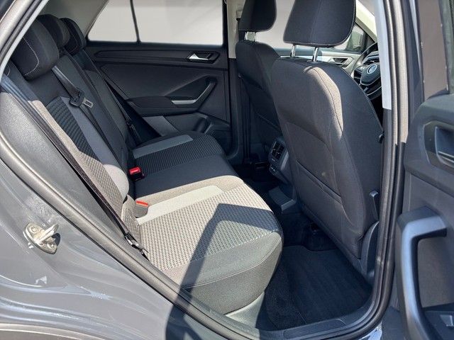 Volkswagen T-Roc 1.5TSI Active - Samsaru's Car Outlet