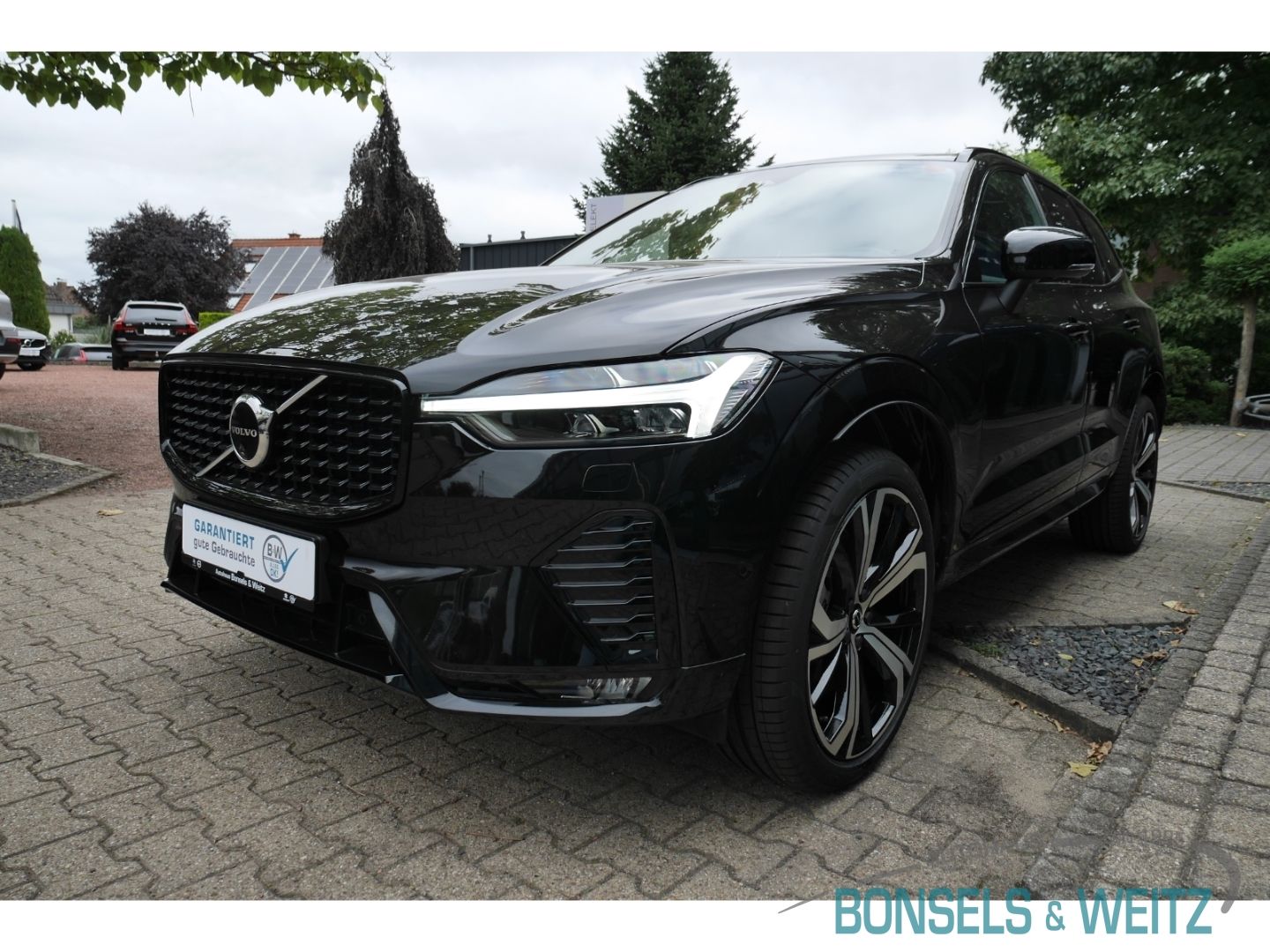 Volvo XC60 Ultra Dark Benzin EU6d B5 AWD MILD-HYBRID H