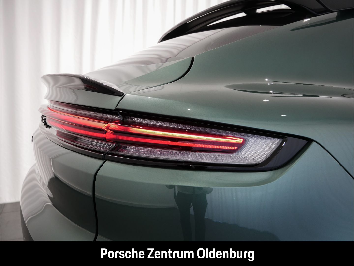 Porsche Cayenne Turbo E-Hybrid Coupe mit GT-Paket PTS