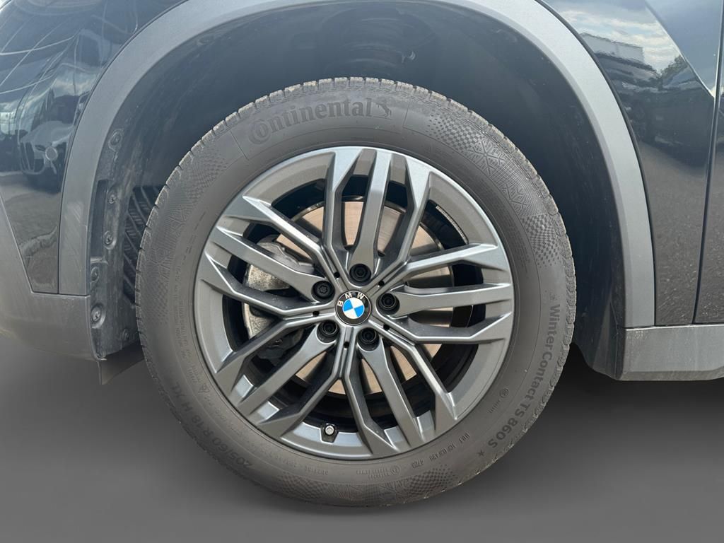 BMW X1 xDrive23i Aut. AHK+HuD+Parking Plus+adp.LED" → "BMW X1 xDrive23i Aut. Plus - Samsaru's Car Outlet