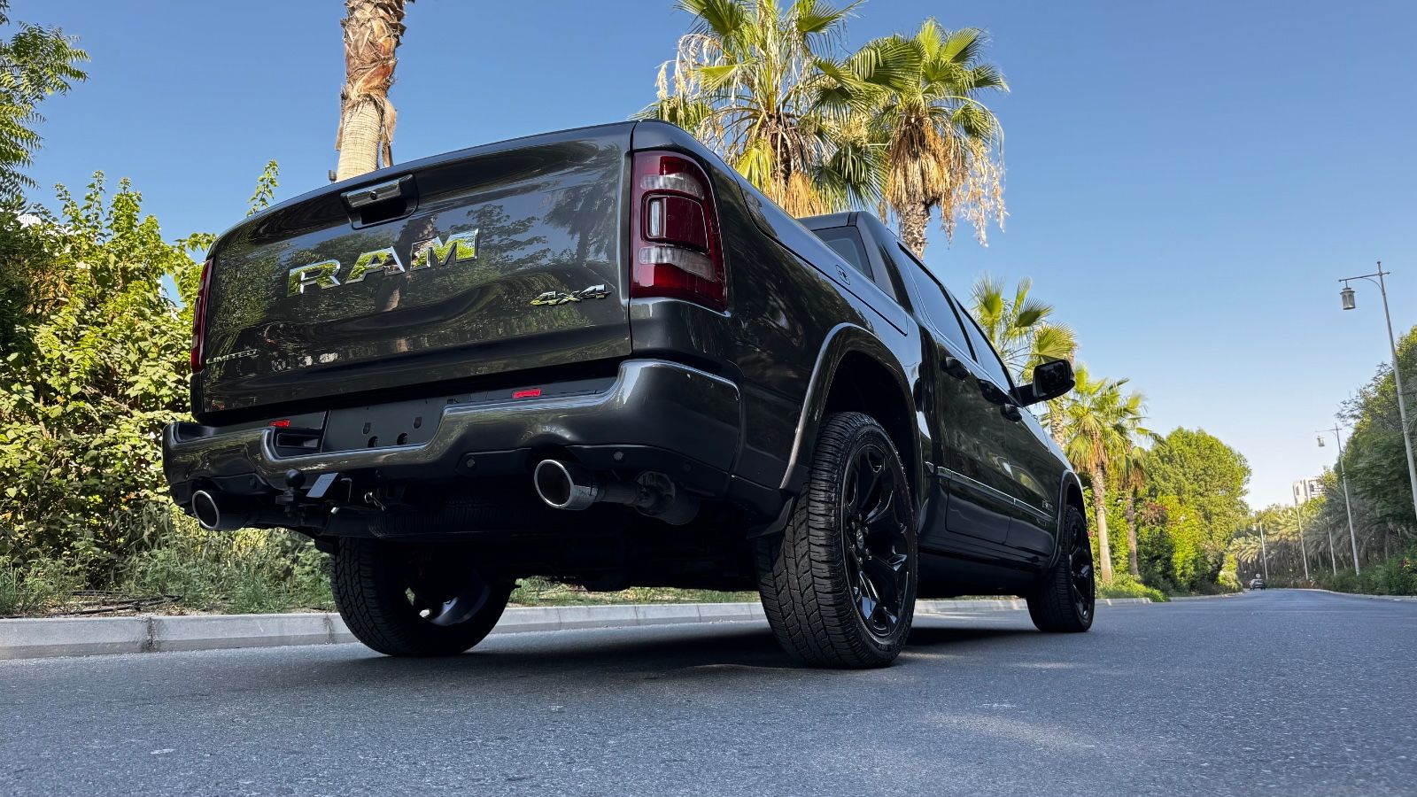 Dodge LIMITED*CLEAN-CARFAX*HEADUP*LUFT*RAMBOX*360°KAME