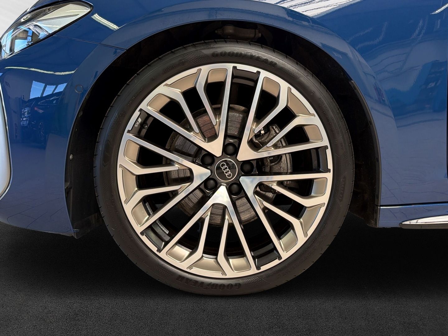 Audi A5 Avant TFSI S line qu tro 360°+AHK+Matrix+Navi