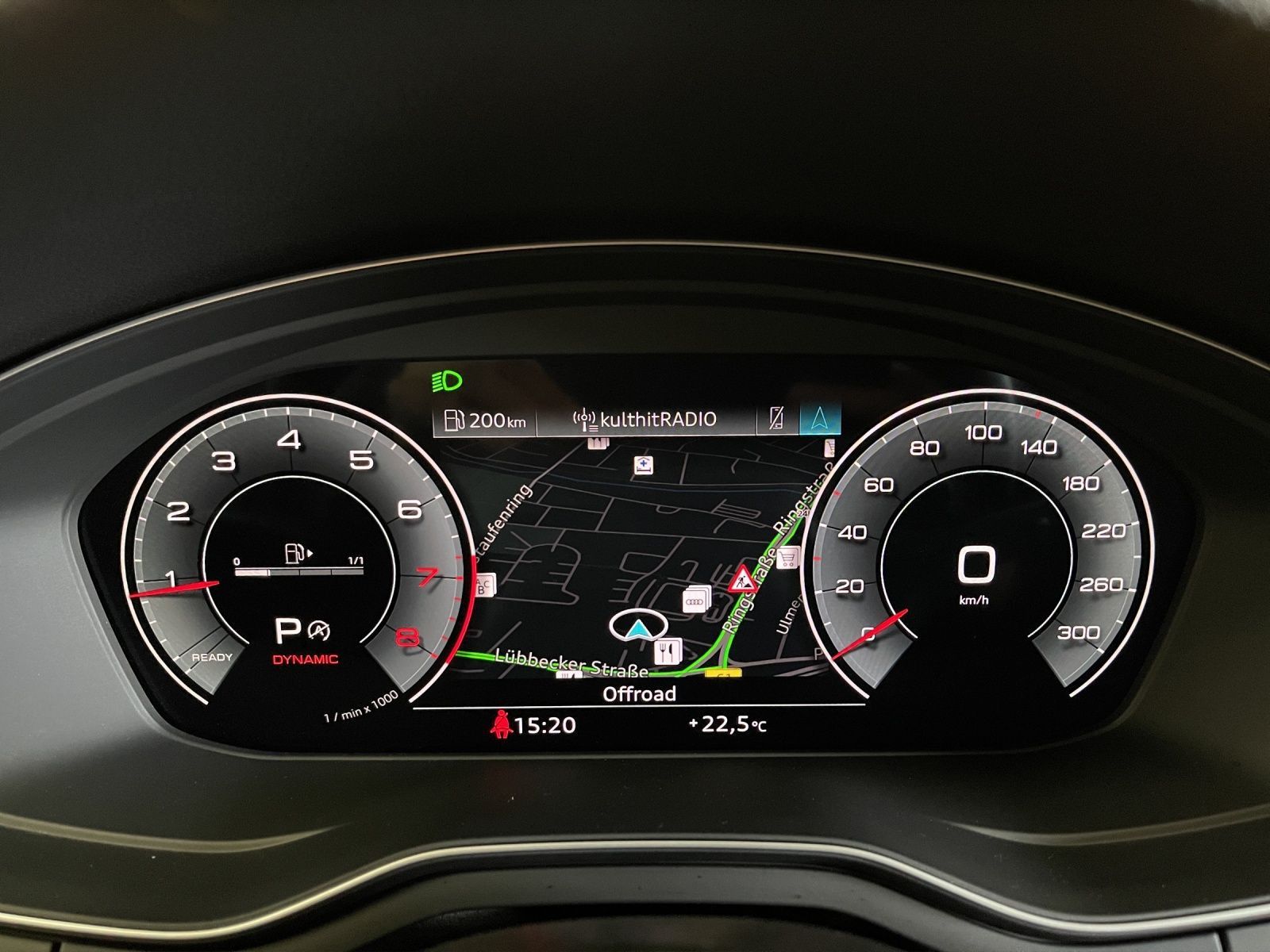 Audi A4 allroad 45 TFSI qu. AHK Pano Matrix LM 19" RF