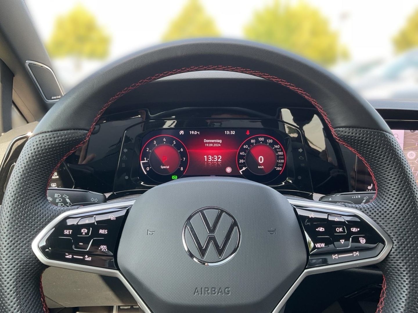 Volkswagen Golf 8 VIII Clubsport 2.0 TSI - Samsaru's Car Outlet