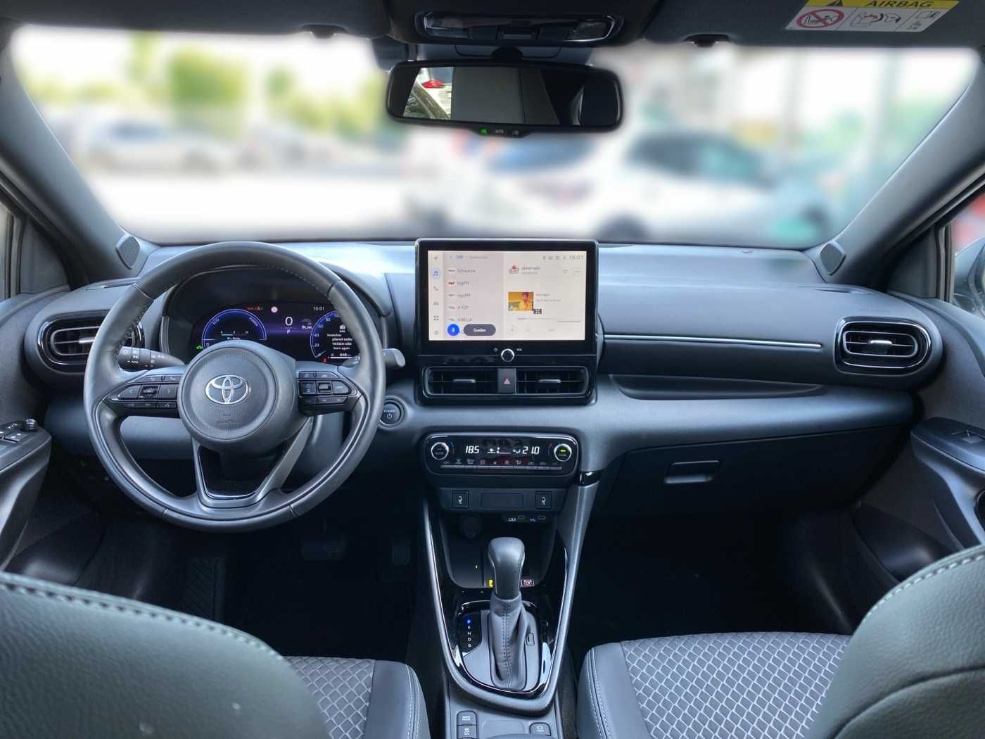 Toyota Yaris 1.5 Hybrid Style LED KLIMA KAMERA BT