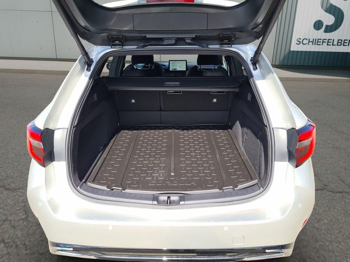 Toyota Corolla 2.0 TS Hybrid Teamplayer Techpaket