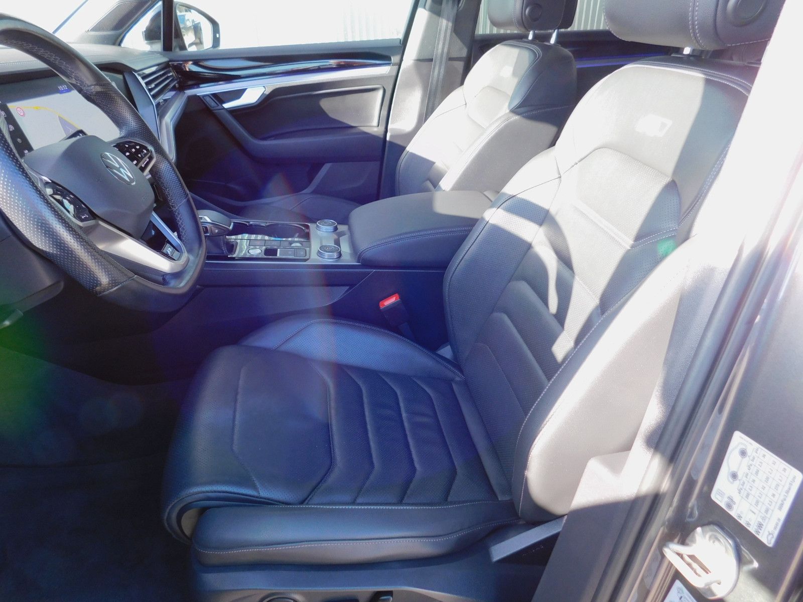 Volkswagen Touareg 3.0 TDI V6 R-Line 4Motion Black Style