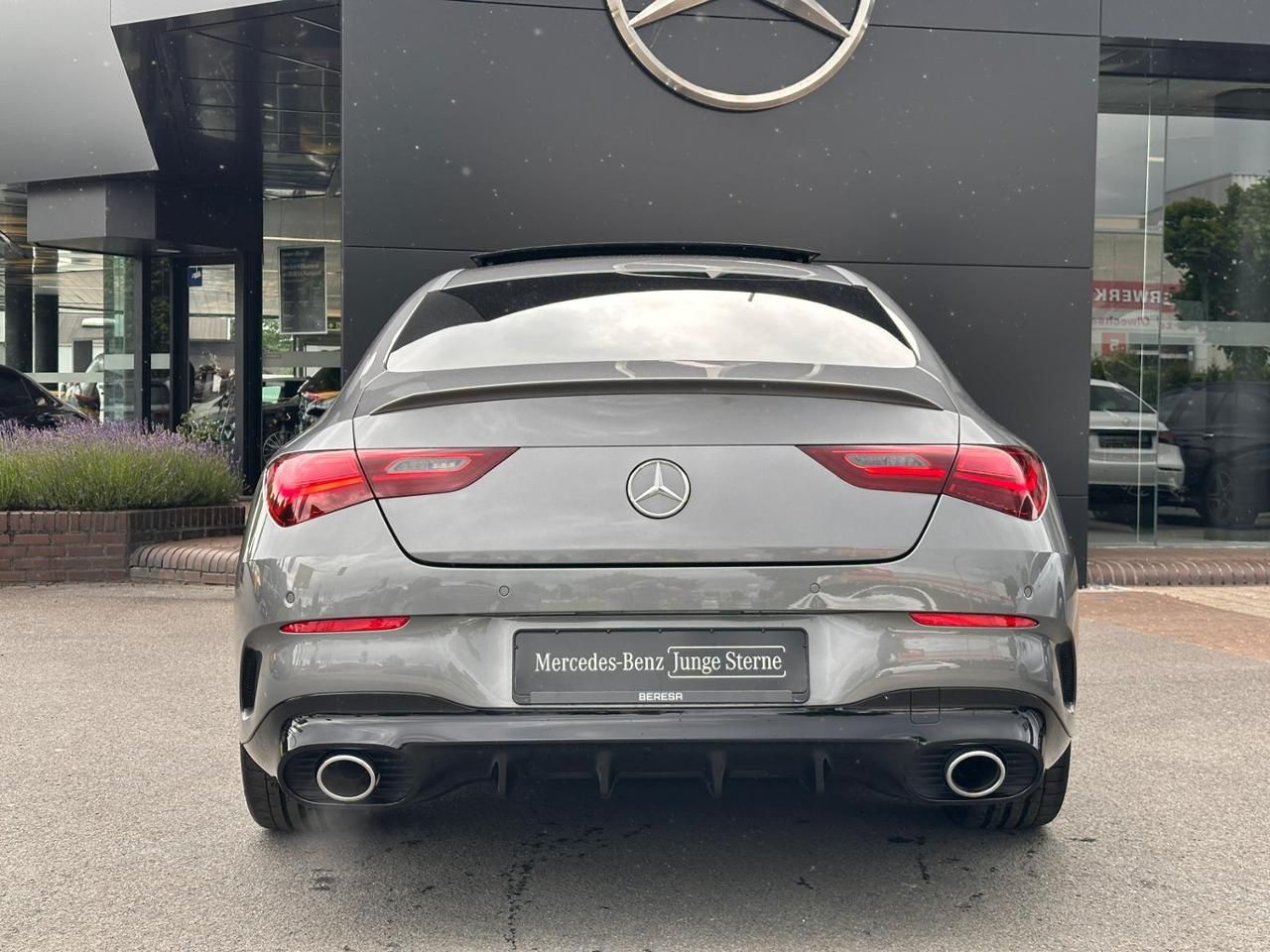 Mercedes-Benz CLA 35 AMG 4M - Samsaru's Car Outlet
