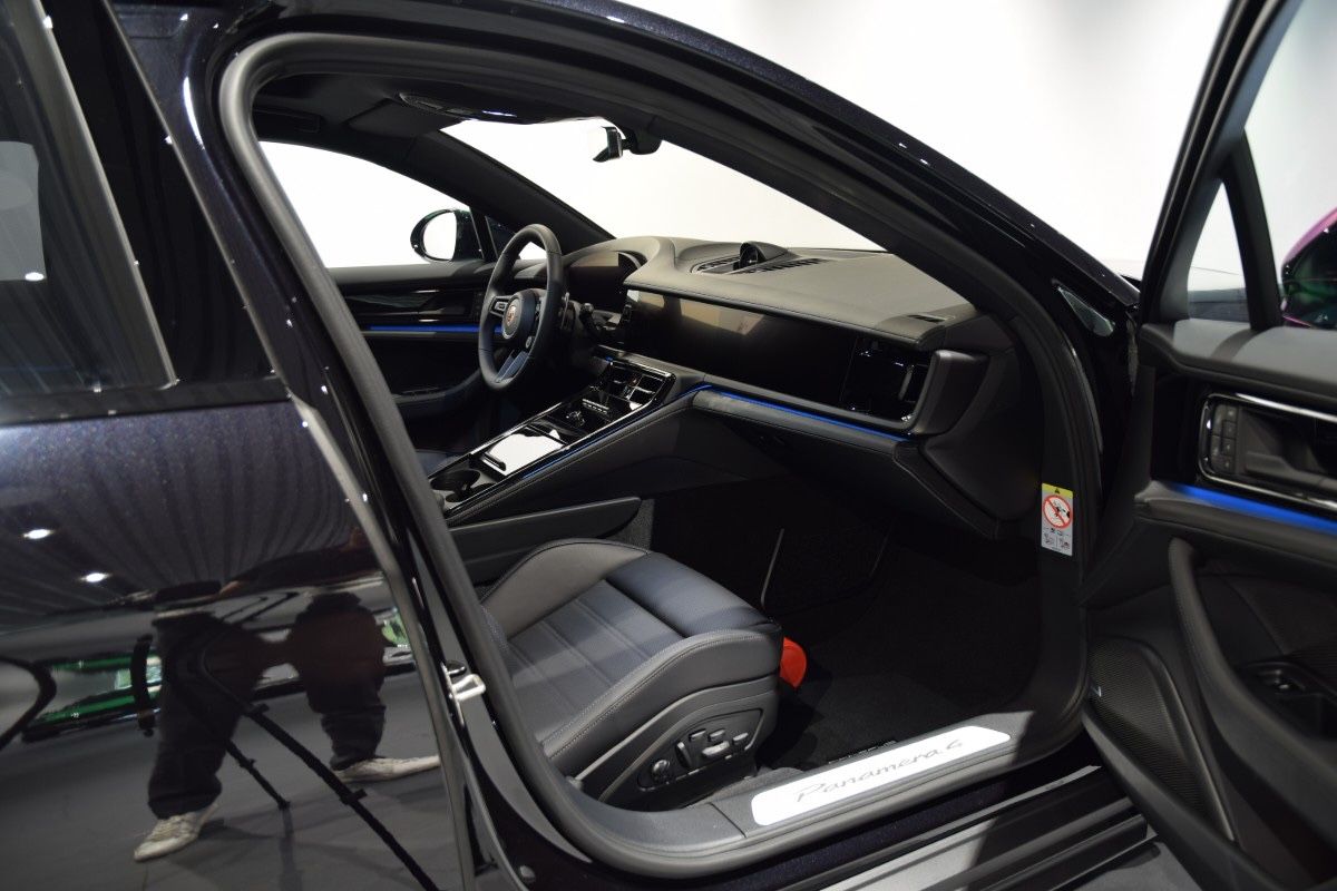 Porsche Panamera 4 E-Hybrid*MJ2026*ACC*HUD*SpAbg*Memo*