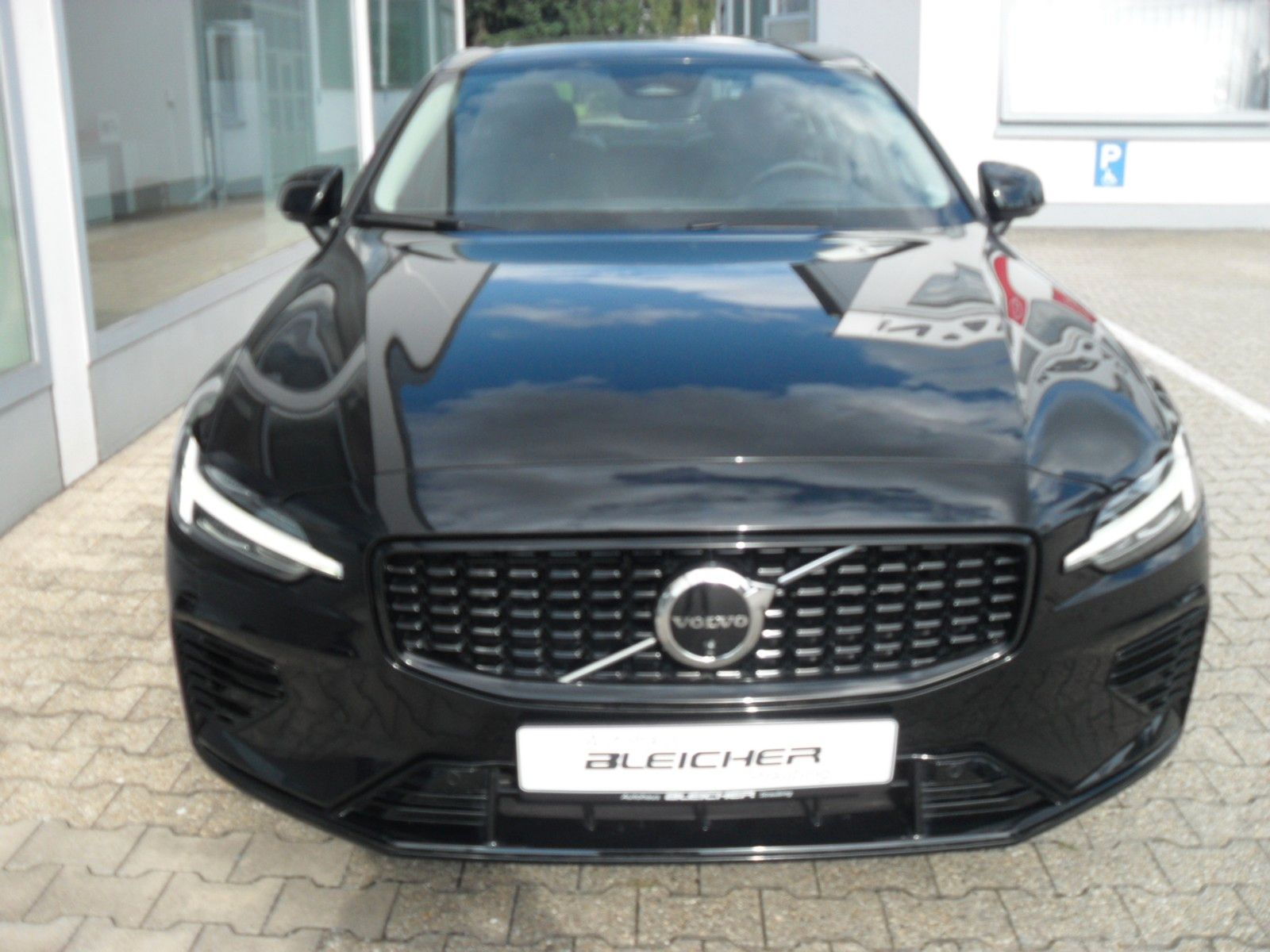 Volvo S60T8 Lim. Ultimate Dark | 360° | HeadUp | Pano.