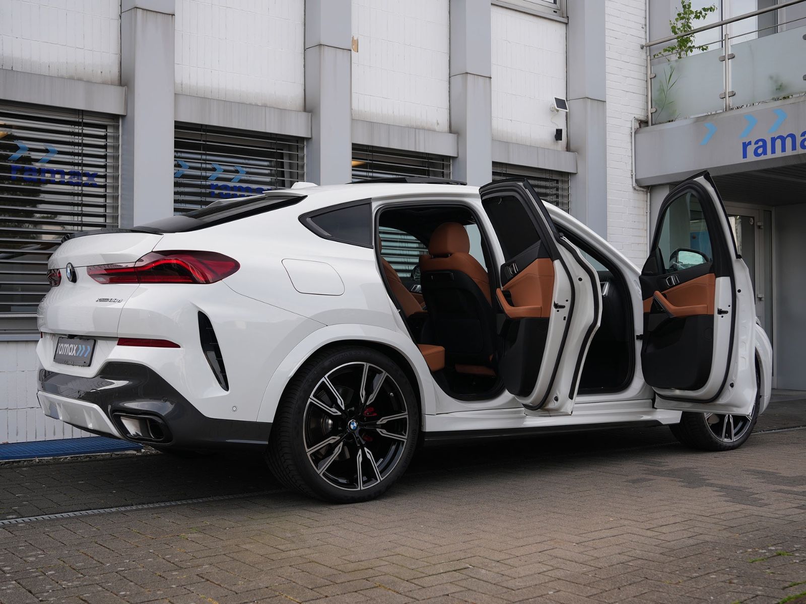 BMW X6 xDrive30d M Sport - Samsaru's Car Outlet