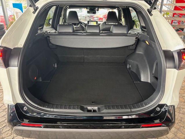 Toyota RAV 4 2.5 4x2 Hybrid Style - Samsaru's Car Outlet