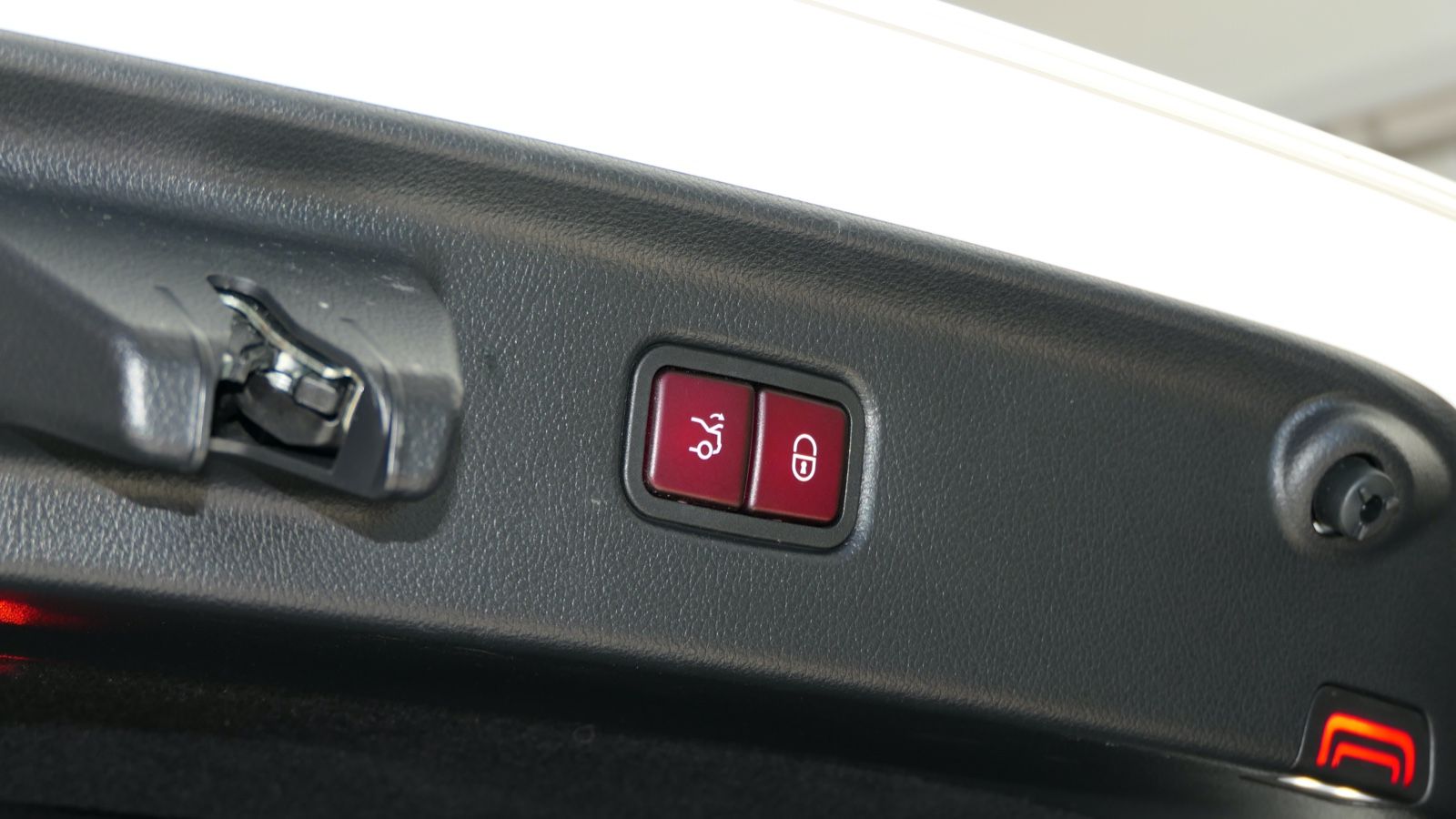 Mercedes-Benz S 400 d 4Matic L AMG - Samsaru's Car Outlet