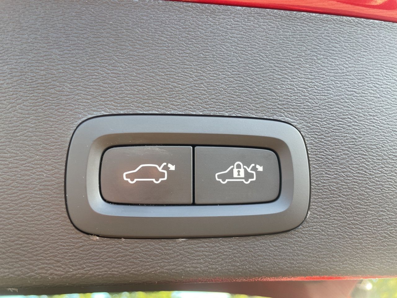 Volvo XC 40 B4 AWD Plus Dark LED+Keyless