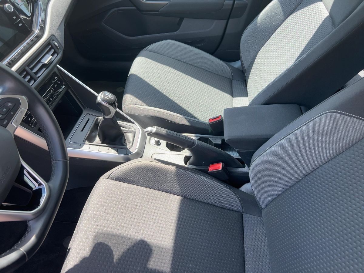 Volkswagen Taigo 1.0 TSI - Samsaru's Car Outlet