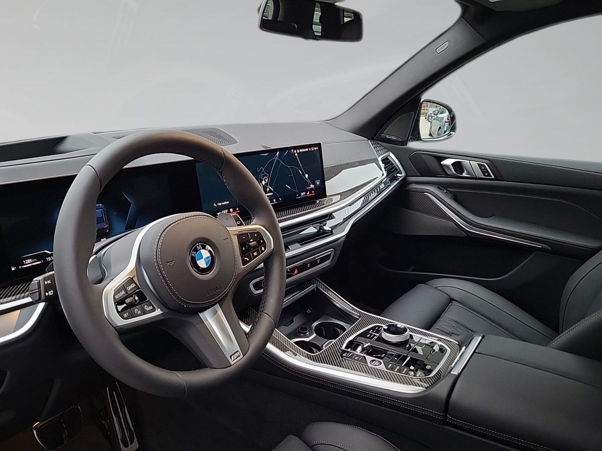 BMW X5 xDrive40d M SPORT Sitzbelüft AHK HeadUp Pano