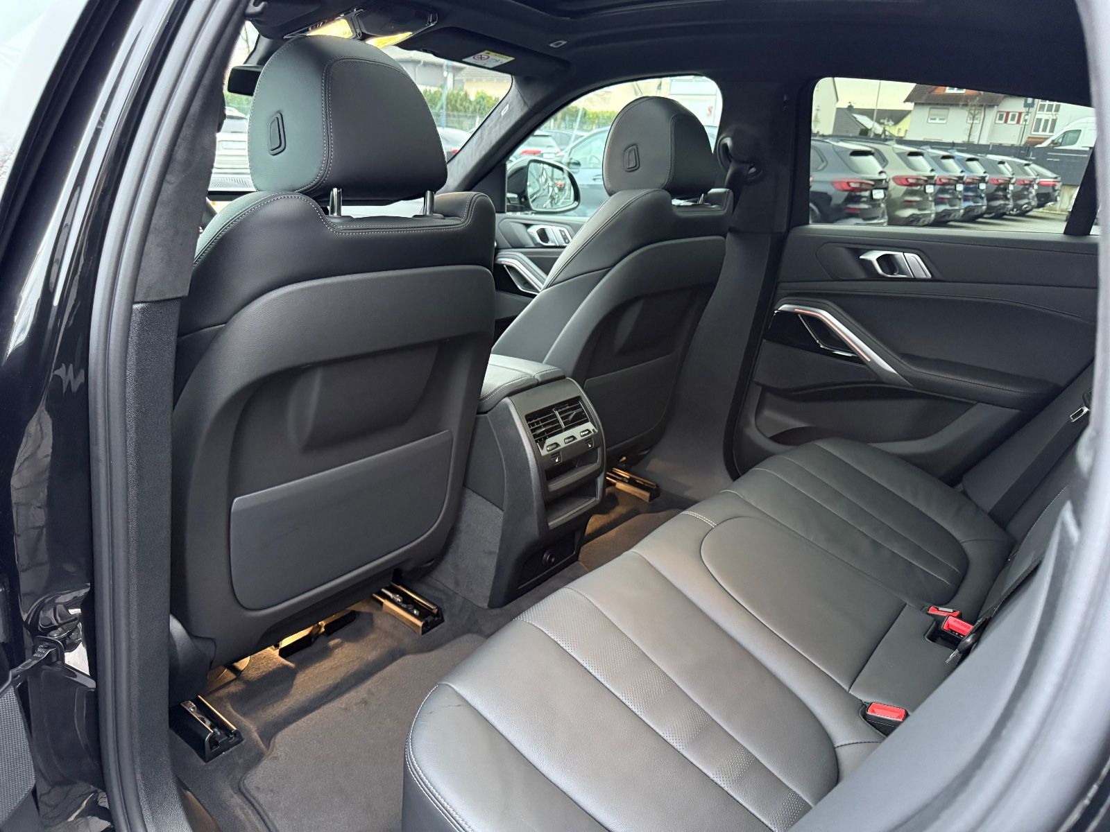 BMW X6*40xd*MSPORT*INDIVIDUAL*360°ACC*HUD*SKYLONUNGE