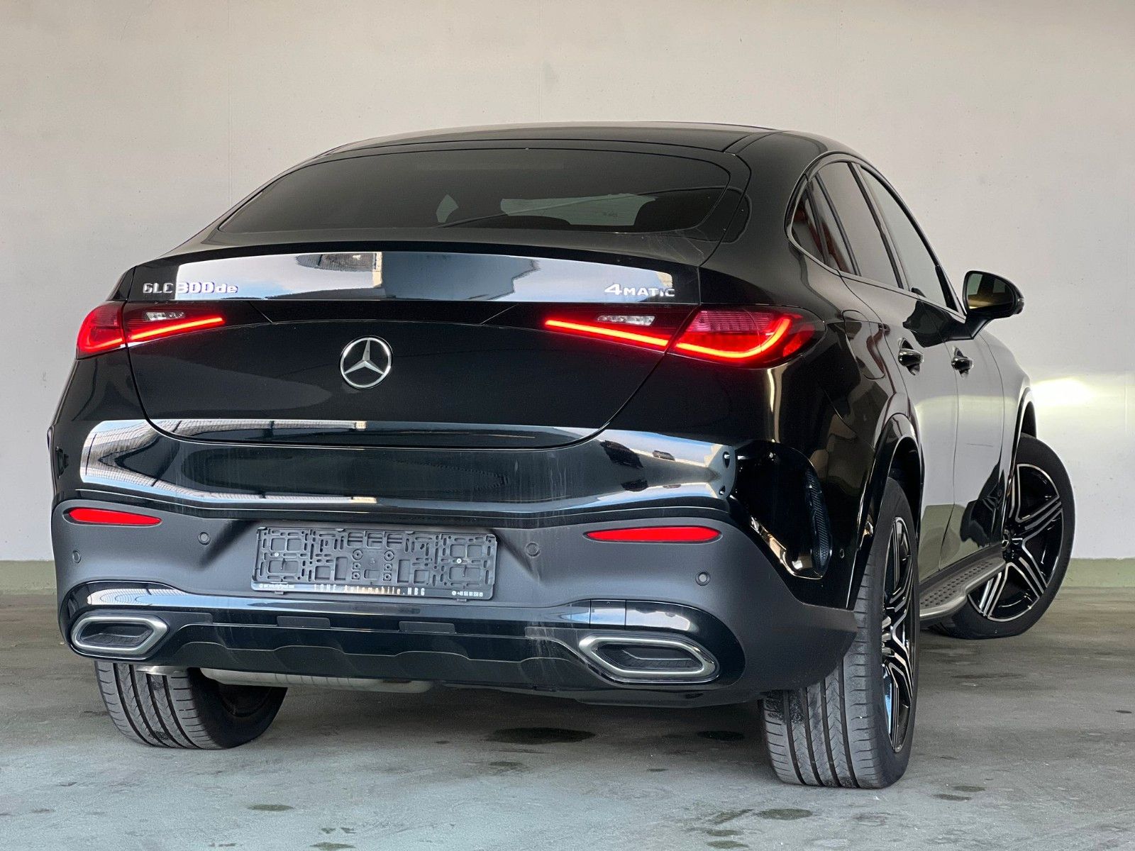 Mercedes-Benz GLC 300 de 4Matic Plug-In - Samsaru's Car Outlet