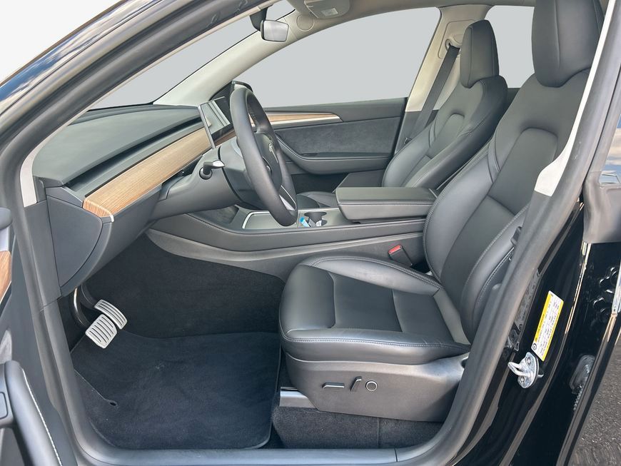Tesla Model Y Performance Dual Motor AWD