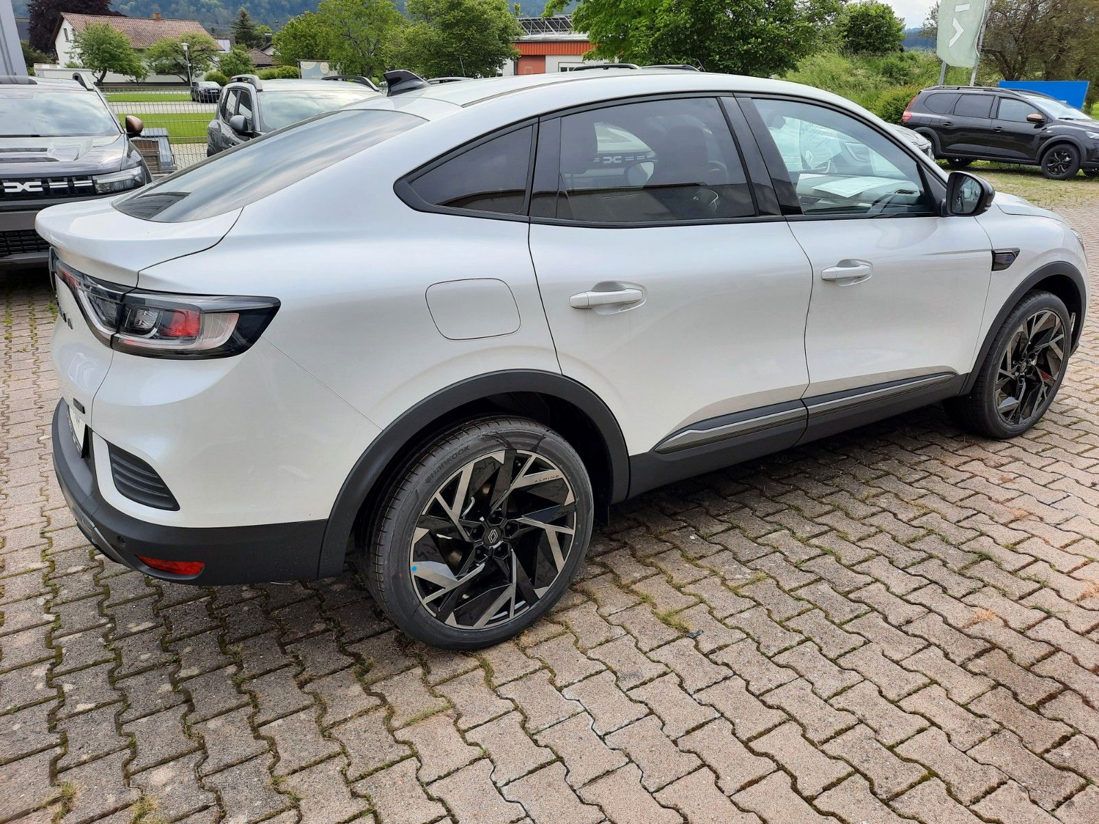 Renault Arkana Esprit Alpine Full Hybrid - Samsaru's Car Outlet