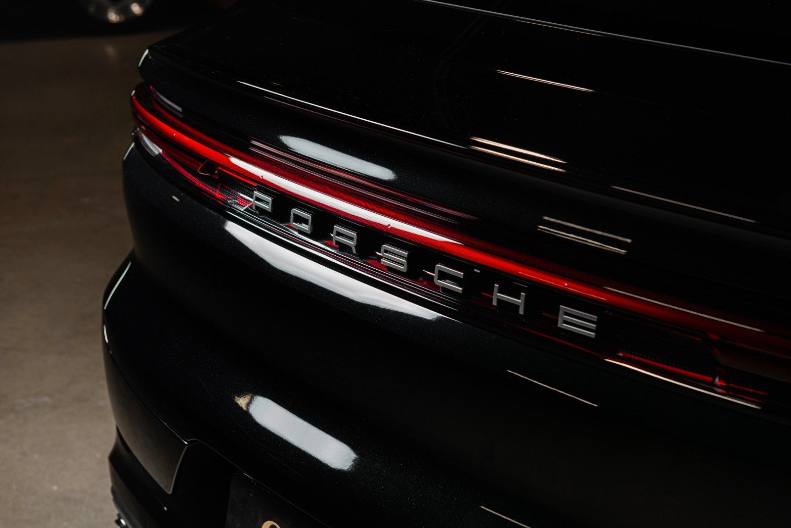 Porsche Cayenne Coupe E-Hybrid / SportDesign / VAT