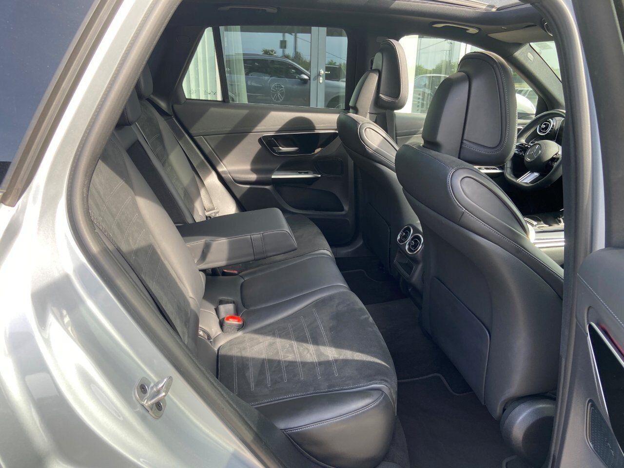 Mercedes-Benz GLC 300 e 4M AMG-Premium+AHK+Pano+Distronic+Keyl