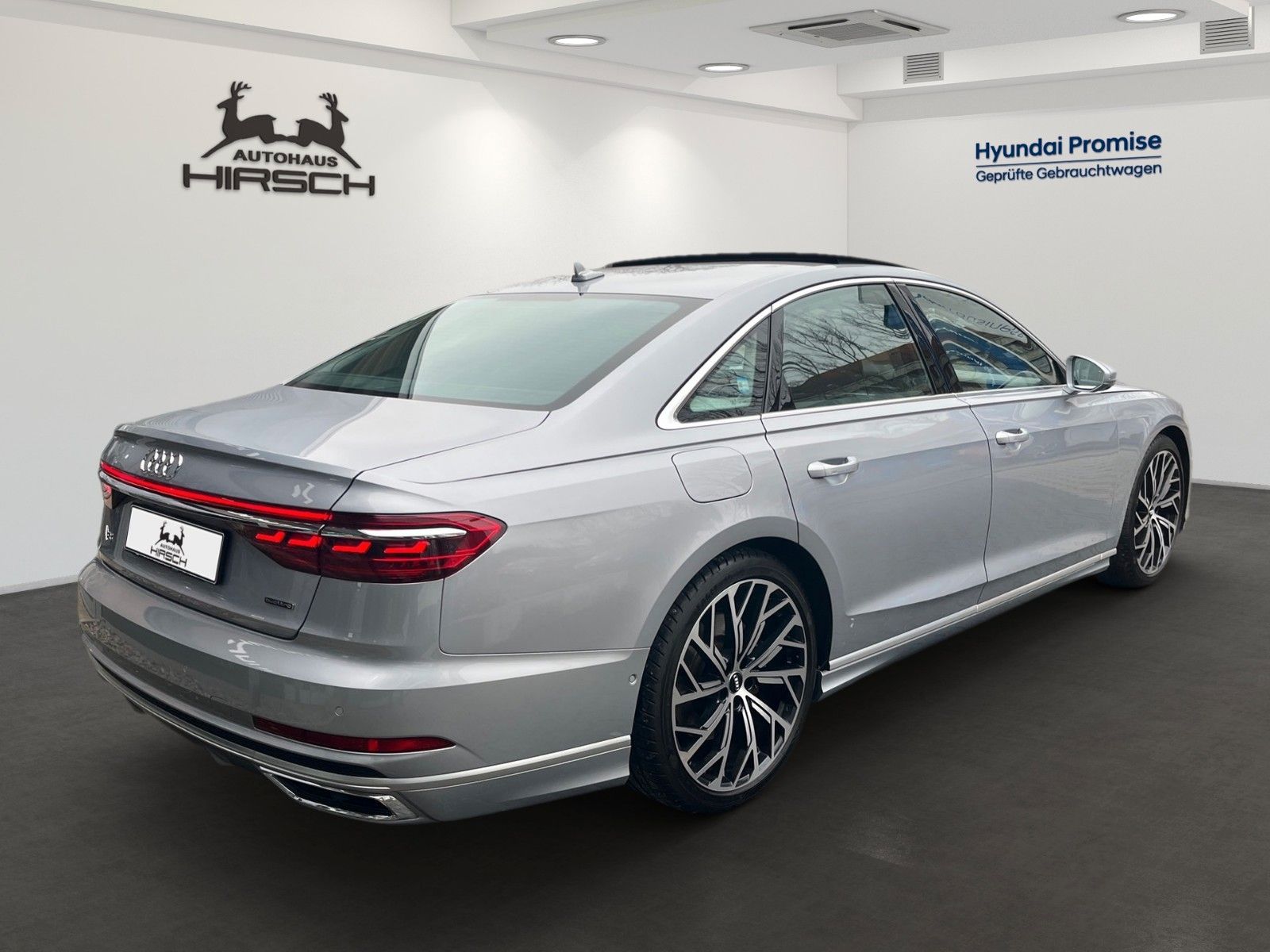 Audi A8 60 TFSI quattro - Samsaru's Car Outlet