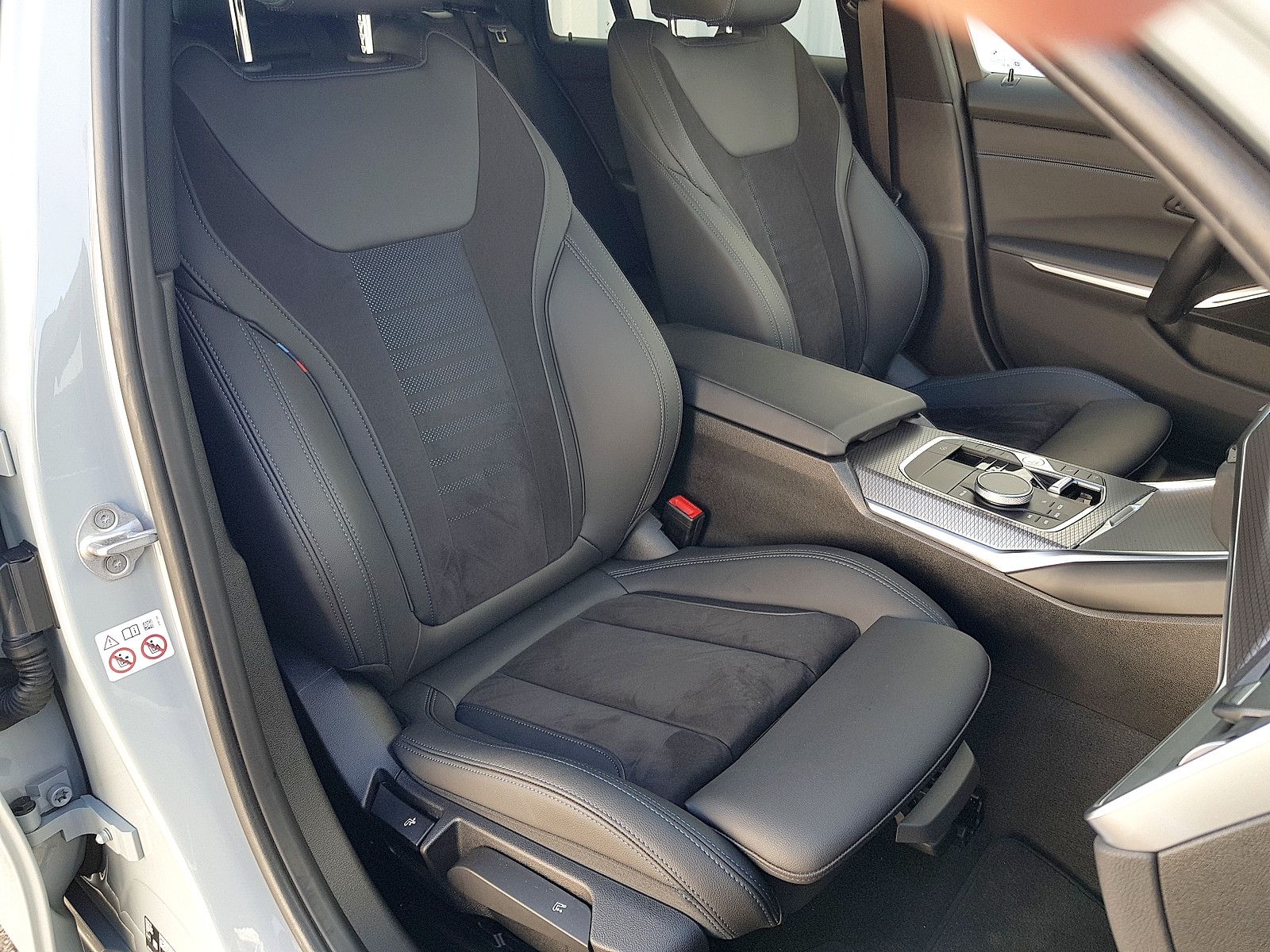 BMW 320d xDrive M-Sport - Samsaru's Car Outlet