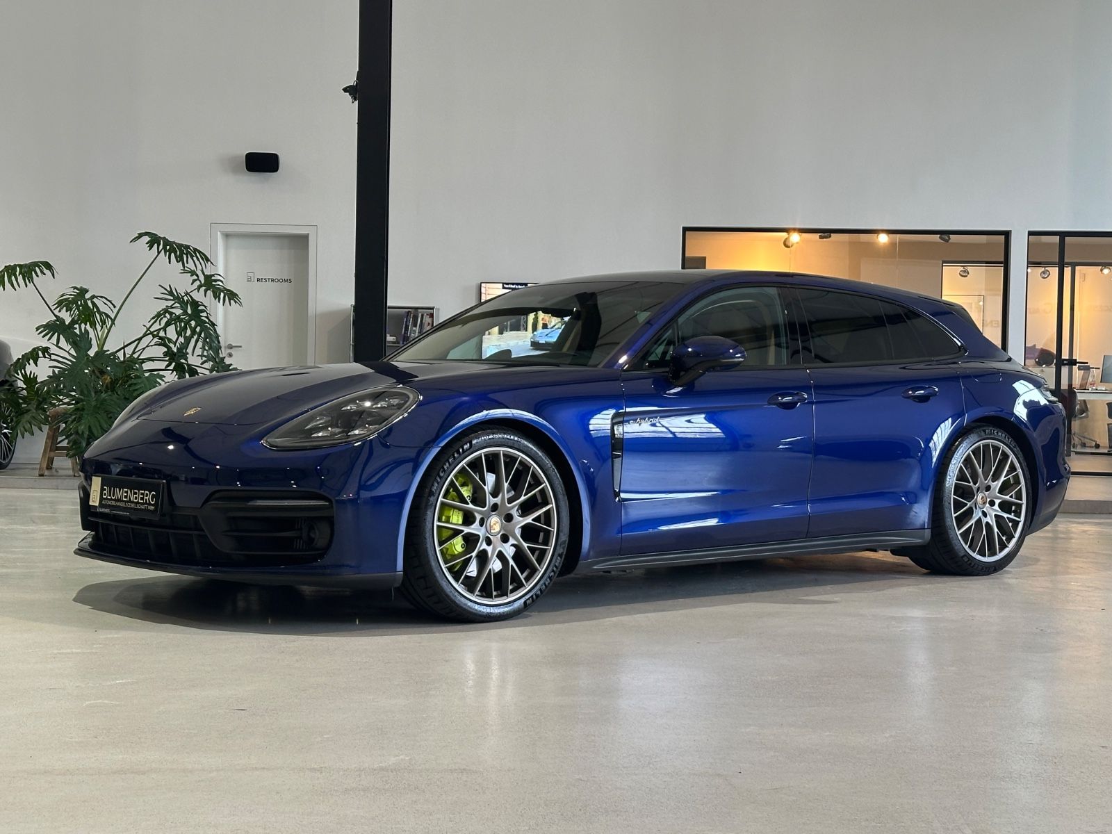 Porsche Panamera Sport Turismo 4 E-Hybrid Plat. Edition