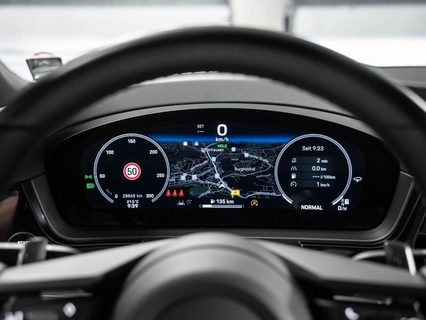 Porsche Cayenne InnoDrive Standheizung PASM AHK Panorama