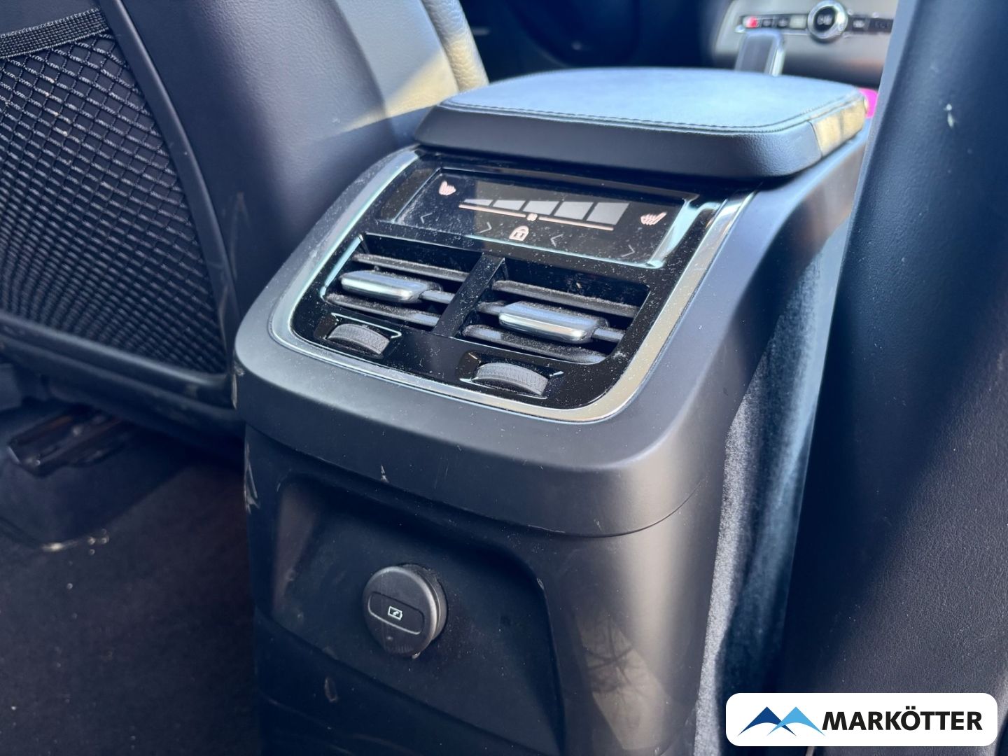 Volvo XC90 T8 AWD Plus Dark Recharge 7-Sitzer ACC/AHK
