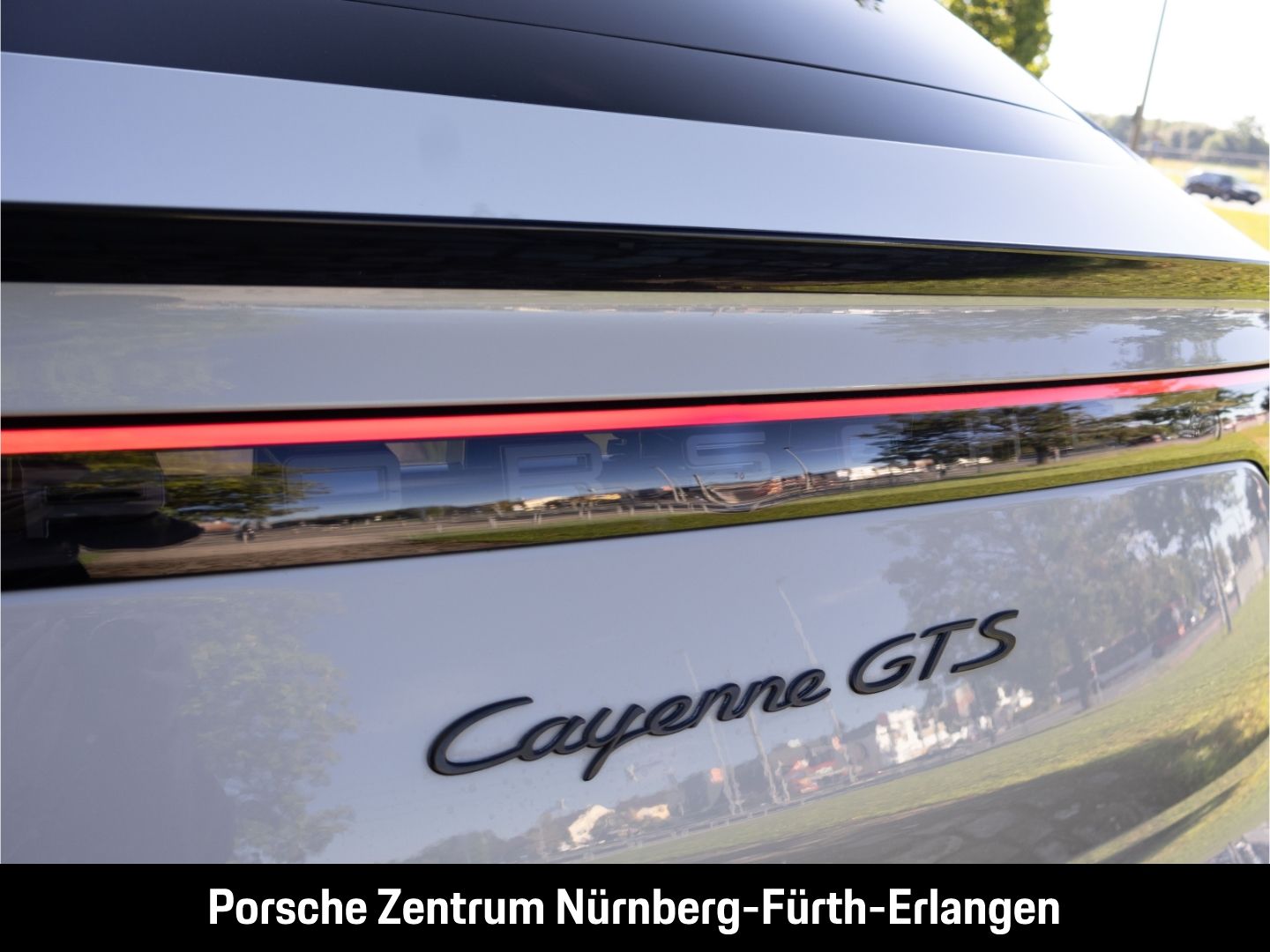 Porsche Cayenne GTS Coupe Luftfeder AHK Standheizung Hea