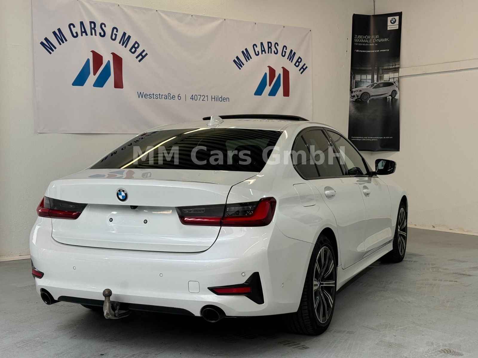 BMW 320d Sport Line - Samsaru's Car Outlet